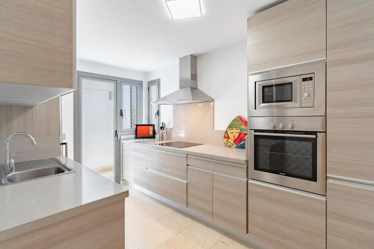 Casa Acosta - Stylish 2Br, Pool & Paddle Tennis In Los Flamingos エステポナ 0*,  スペイン